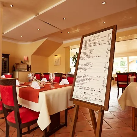 酒店 Restaurant Da Vinci 拉尔